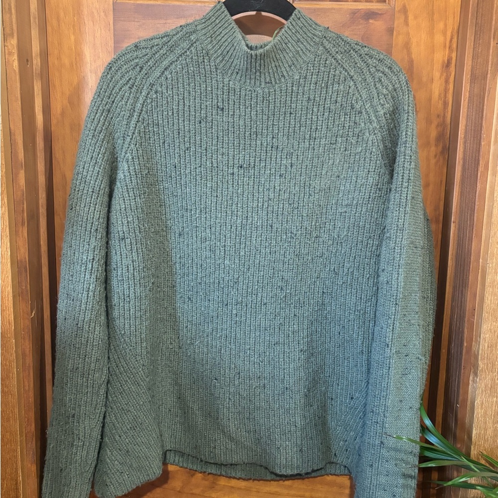 Kuhl light green sweater, women’s Size M (6-8). Worn only a few times!